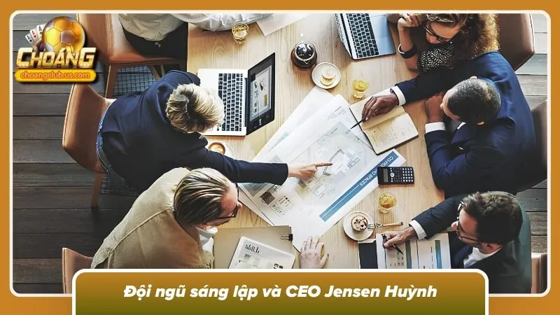 Đội ngũ lãnh đạo đóng vai trò quan trọng trong định hướng và phát triển hệ thống